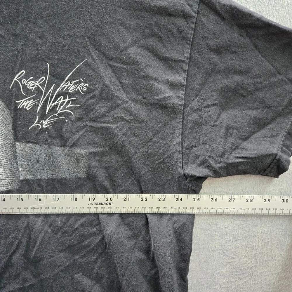 Roger Waters Men Shirt 2XL‎ Black The Wall Tour Concert 2010 Y2K Tee